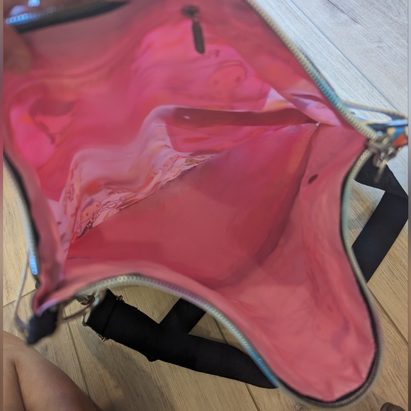 LeSportSac TokiDoki Foldover Ciao Ciao Bag in 'Paradiso' - Picture 6 of 8